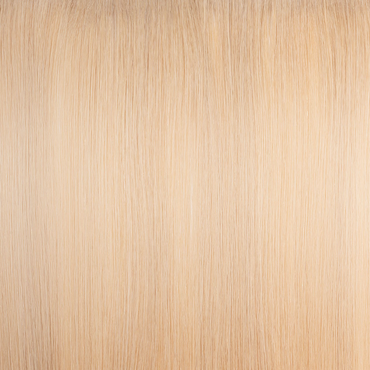 AQUA 22- LIGHT BLONDE 18 inch